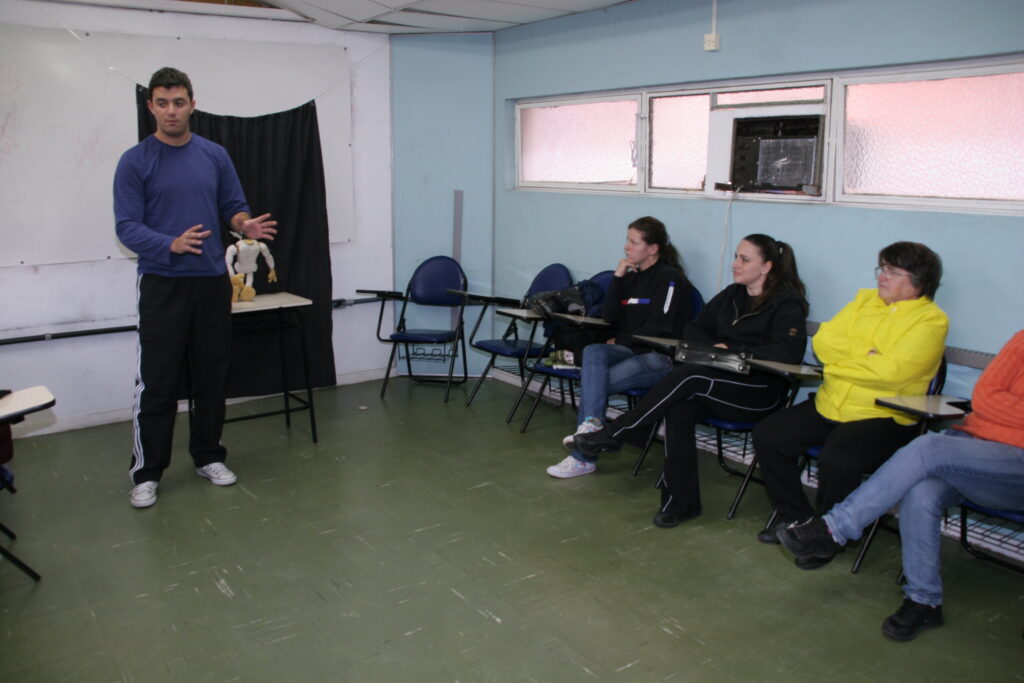 Oficina de bonecos gigantes