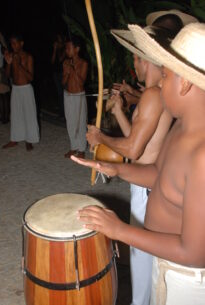 "NA RAÇA"