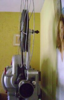 Outro ângulo da máquina de projetar filmes