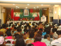 Cerca de 500 famílias beneficiadas com o Natal da LBV em 2009