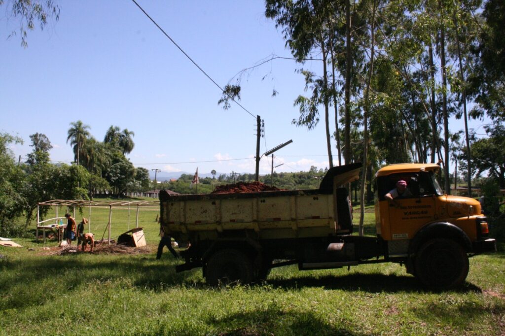 Construindo a Cozinha Comunitária
