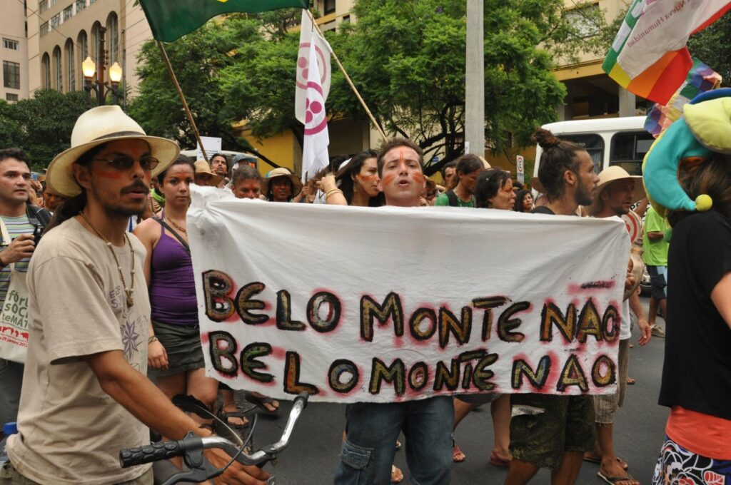 Aldeia da Paz na marcha de abertura do Fórum Social Temático
