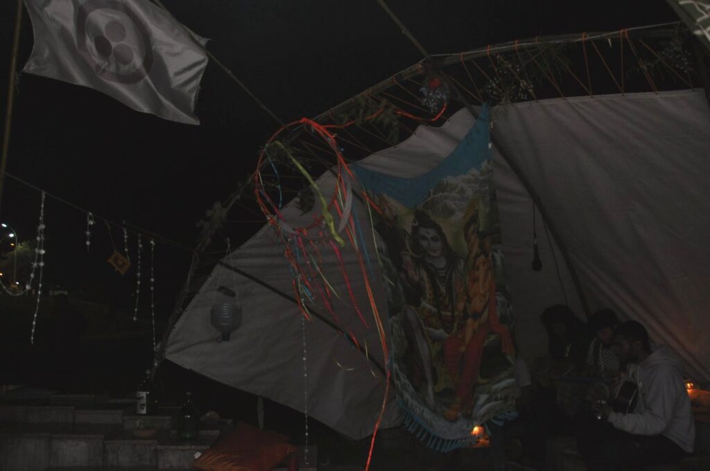 Artistas se apresentam no Palco Livre da Aldeia da Paz 2012