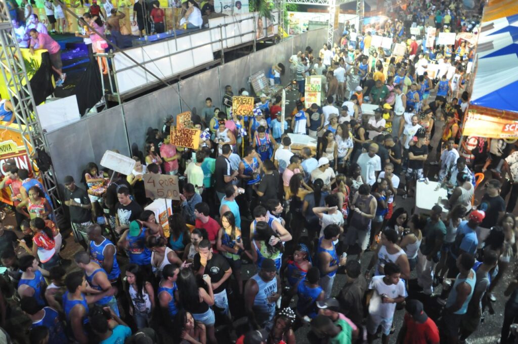 Cultura popular invade a Micareta de Alagoinhas