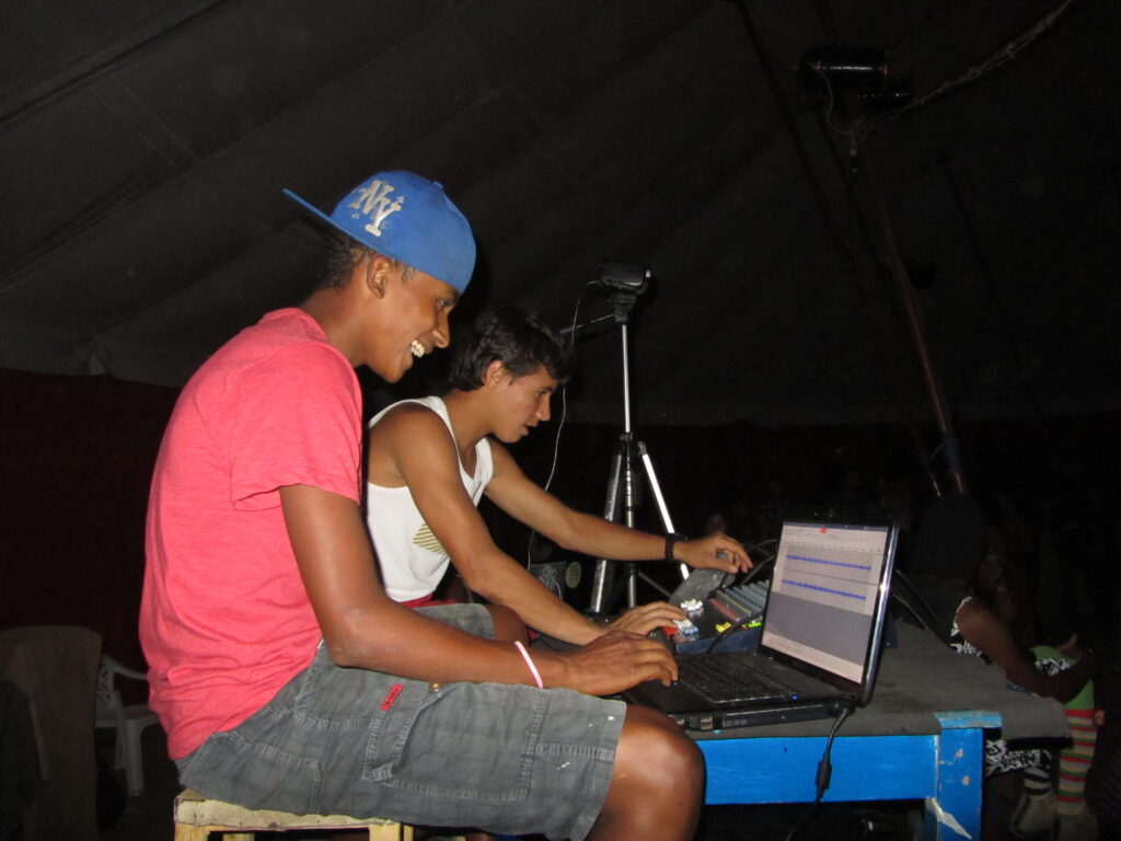 Primeiro Palco Livre do Vale do Capão