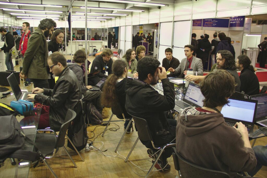 Atividades no Dumont Hackerspace